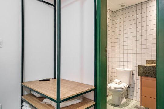 Banheiro de apartamento à venda com 1 quarto, 29m² em Vila Buarque, São Paulo