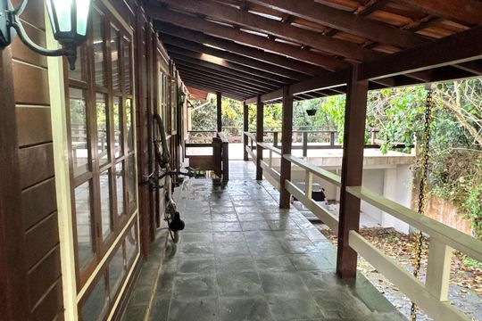 Corredor de casa de condomínio para alugar com 3 quartos, 250m² em Jardim Colibri, Cotia