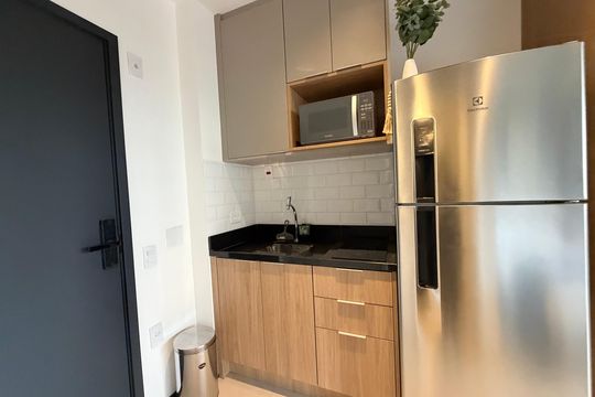Cozinha de kitnet/studio para alugar com 1 quarto, 25m² em Santo Amaro, São Paulo