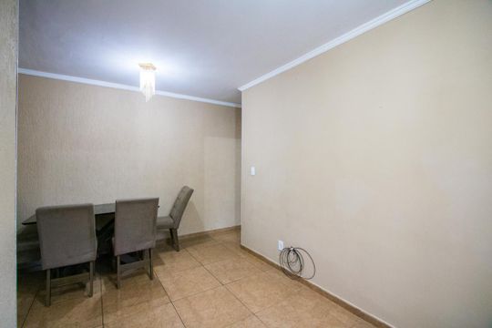 Sala de apartamento para alugar com 2 quartos, 46m² em Vila Alzira, Santo André