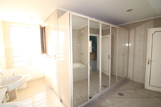 Banheiro 2 de casa à venda com 4 quartos, 500m² em Jardim São Paulo, São Paulo