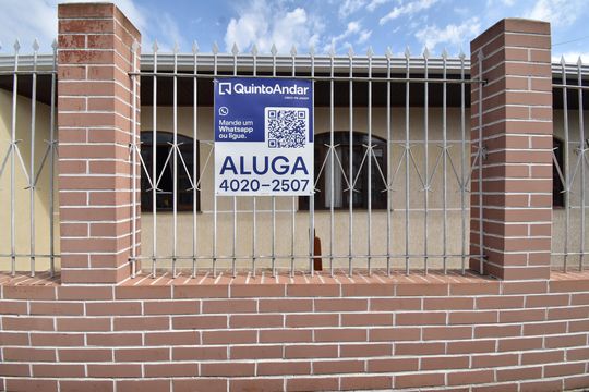 Placa de casa para alugar com 1 quarto, 130m² em Cruzeiro, São José dos Pinhais