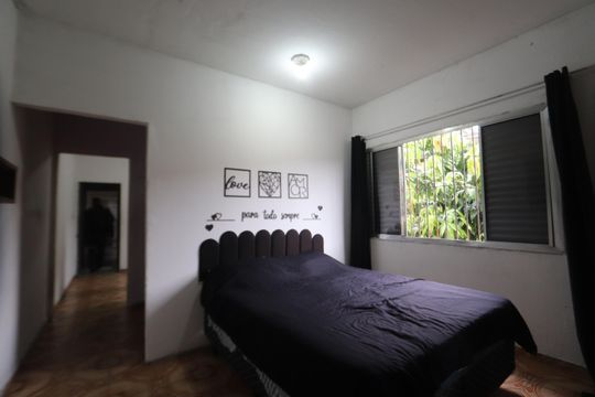 Quarto 1- Casa 1 de casa à venda com 8 quartos, 125m² em Vila Ester, São Paulo