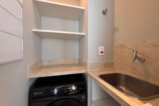 Área de Serviço de apartamento para alugar com 1 quarto, 74m² em Itaim Bibi, São Paulo