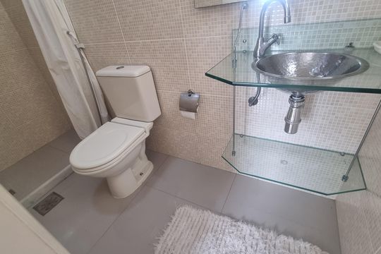 Banheiro de casa de condomínio à venda com 6 quartos, 1251m² em Freguesia (Jacarepaguá), Rio de Janeiro