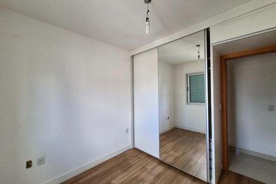 Apartamento à venda com 5 quartos, 261m² em Gutierrez, Belo Horizonte