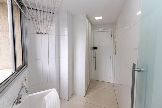 Área de Serviço de apartamento à venda com 3 quartos, 104m² em Vila da Serra, Nova Lima