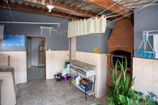 Varanda/Area de Serviço de casa à venda com 3 quartos, 100m² em Taboão, Diadema