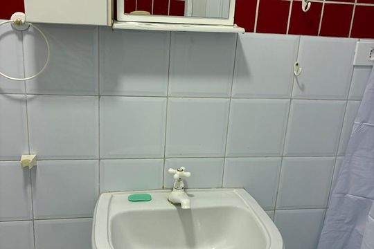 Banheiro de apartamento à venda com 1 quarto, 45m² em República, São Paulo