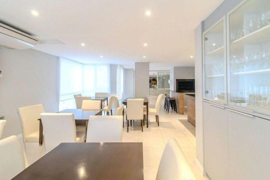 Área externa de apartamento à venda com 2 quartos, 55m² em Floresta, Porto Alegre