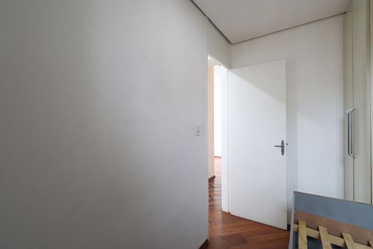 Quarto 3 de apartamento para alugar com 4 quartos, 132m² em Lapa, São Paulo
