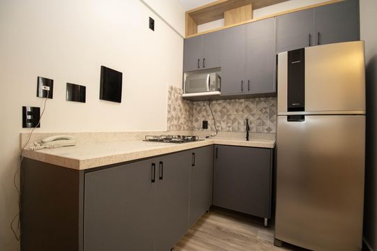 Cozinha e Área de Serviço de apartamento para alugar com 1 quarto, 28m² em Águas Claras, Brasília