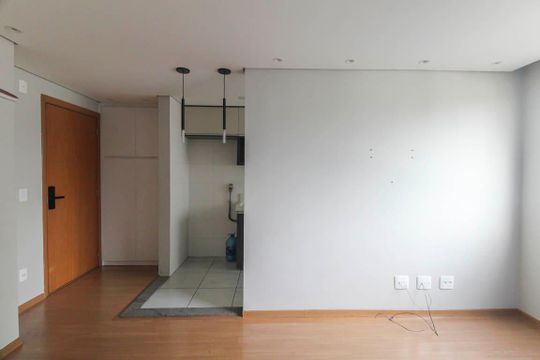 Sala de apartamento para alugar com 2 quartos, 43m² em Cidade São Mateus, São Paulo