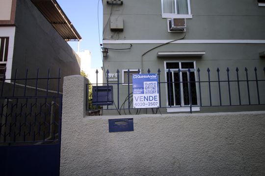 Placa de apartamento à venda com 1 quarto, 44m² em Vila da Penha, Rio de Janeiro