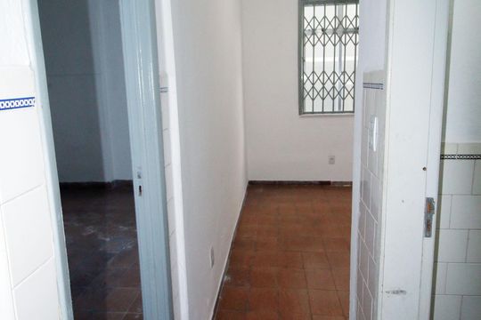 Corredor de apartamento à venda com 1 quarto, 44m² em Vila da Penha, Rio de Janeiro