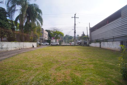 Quintal de casa à venda com 1 quarto, 50m² em Boa Vista, Novo Hamburgo