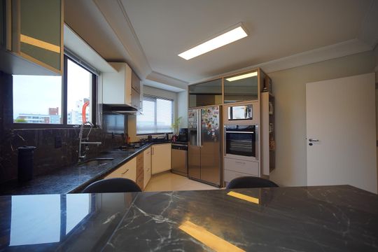 Cozinha  de apartamento para alugar com 3 quartos, 277m² em Campinas, São José