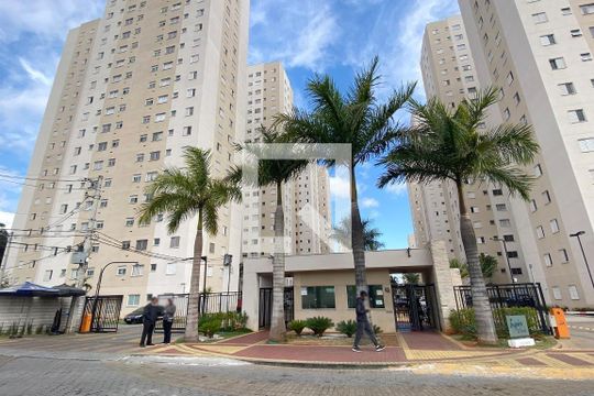 Vista da Rua de apartamento para alugar com 1 quarto, 51m² em Jardim Sao Pedro, Barueri