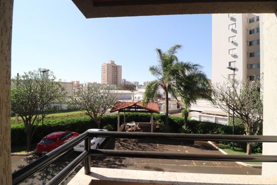 Vista da Sacada de apartamento para alugar com 3 quartos, 90m² em Tabajaras, Uberlândia