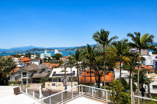 Vista de casa para alugar com 5 quartos, 280m² em Abraão, Florianópolis