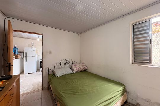 Quarto 2 de casa à venda com 2 quartos, 410m² em Vila Curuçá, Santo André