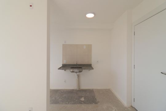 Cozinha de apartamento para alugar com 2 quartos, 39m² em Socorro, São Paulo