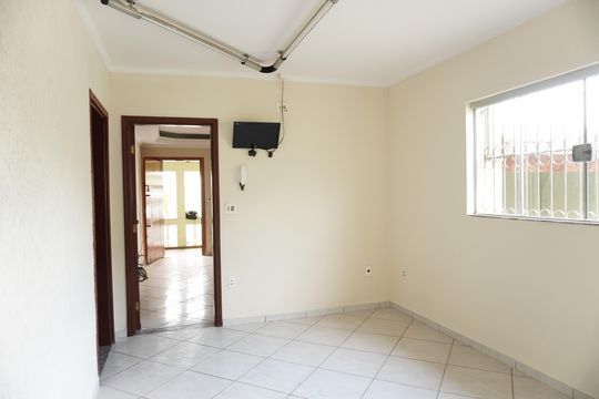 Casa para alugar com 3 quartos, 151m² em Jardim Bandeirantes, São Carlos