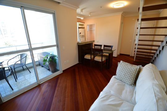 Apartamento para alugar com 2 quartos, 76m² em Cambuí, Campinas