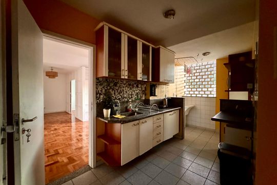 Apartamento para alugar com 3 quartos, 98m² em Laranjeiras, Rio de Janeiro