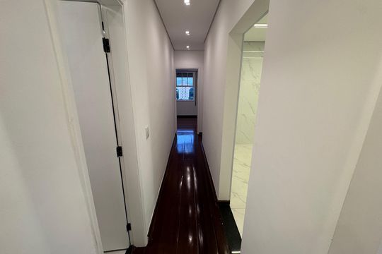 Corredor de apartamento para alugar com 2 quartos, 74m² em Aparecida, Santos
