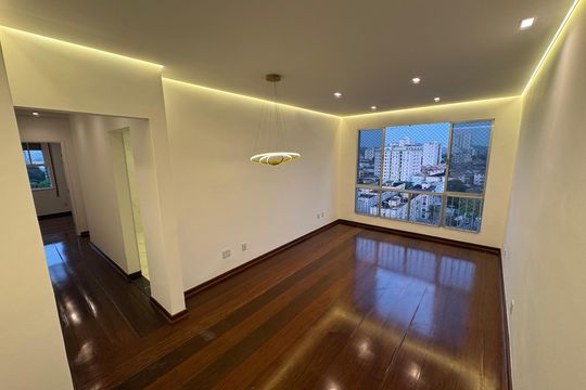 Apartamento para alugar com 2 quartos, 74m² em Aparecida, Santos