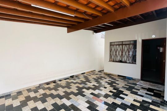Casa para alugar com 2 quartos, 135m² em Bosque, Campinas