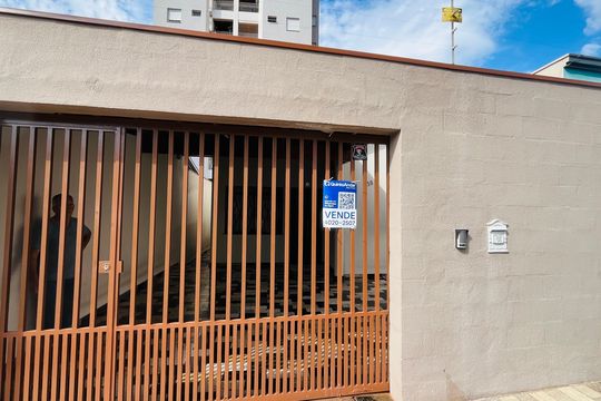 Casa para alugar com 2 quartos, 135m² em Bosque, Campinas