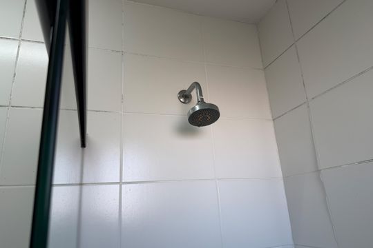 Banheiro da Suíte de apartamento para alugar com 2 quartos, 73m² em Marapé, Santos