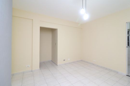 Sala de apartamento para alugar com 2 quartos, 52m² em Vila Rosaria, São Paulo