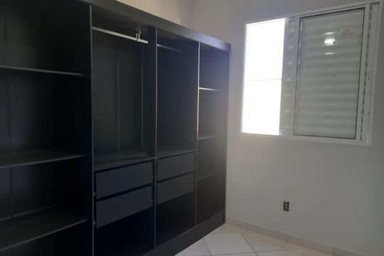 Quarto de apartamento à venda com 3 quartos, 57m² em Jardim Santa Cecilia, Valinhos