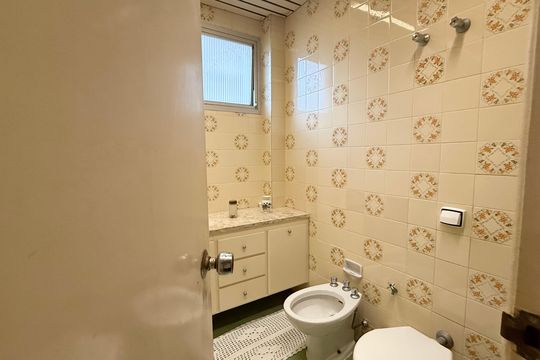 Banheiro Suíte de apartamento para alugar com 3 quartos, 140m² em Barra Funda, Guarujá