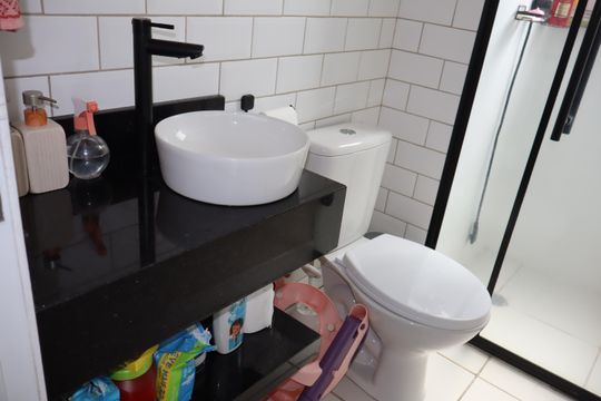 Banheiro de apartamento à venda com 2 quartos, 40m² em Jardim Egle, São Paulo