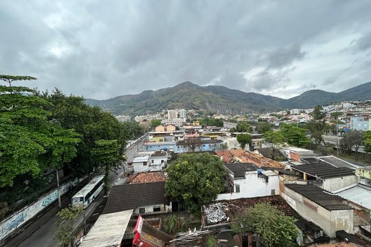Vista da varanda de apartamento à venda com 1 quarto, 40m² em Encantado, Rio de Janeiro