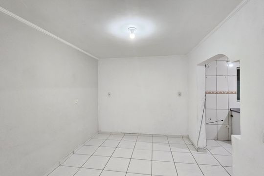 Sala de casa para alugar com 2 quartos, 78m² em Veloso, Osasco