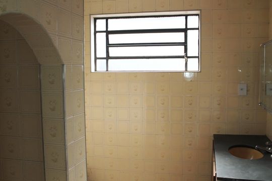 banheiro de casa à venda com 2 quartos, 152m² em Jardim das Esmeraldas, São Paulo