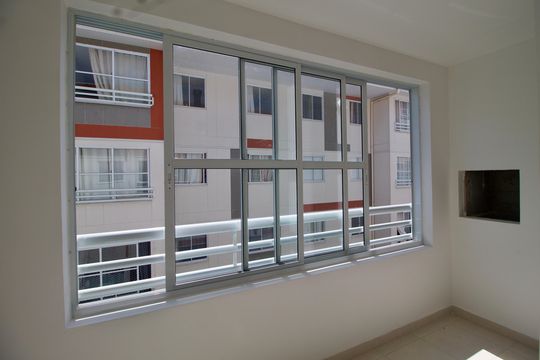 Sacada - Churrasqueira de apartamento à venda com 2 quartos, 48m² em Santa Cândida, Curitiba