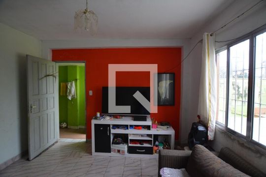 Casa à venda com 3 quartos, 163m² em Cidade dos Bandeirantes, São Paulo