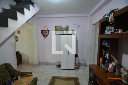 Casa à venda com 3 quartos, 163m² em Cidade dos Bandeirantes, São Paulo