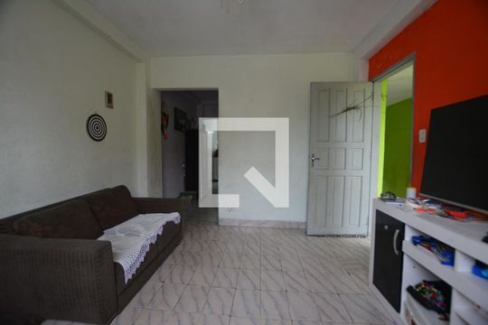 Casa à venda com 3 quartos, 163m² em Cidade dos Bandeirantes, São Paulo