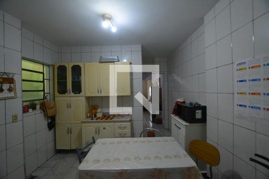 Casa à venda com 3 quartos, 163m² em Cidade dos Bandeirantes, São Paulo