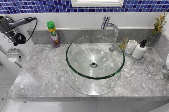 Banheiro da Suíte 1 de casa para alugar com 3 quartos, 170m² em Peró, Cabo Frio