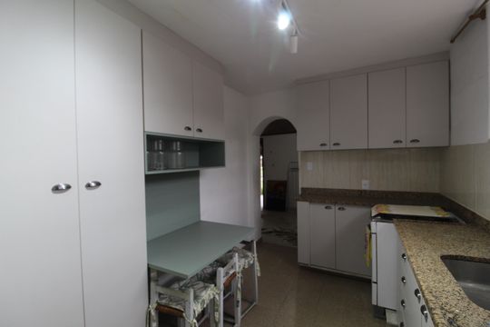 Casa 1 - Cozinha de casa à venda com 8 quartos, 1210m² em Freguesia (jacarepaguá), Rio de Janeiro