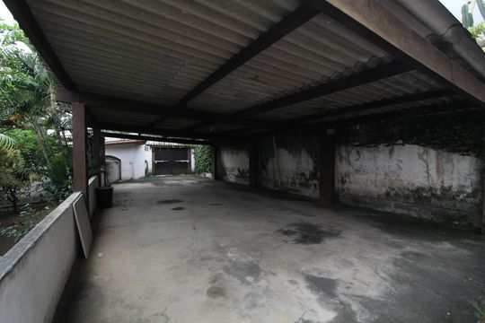 Garagem de casa à venda com 8 quartos, 1210m² em Freguesia (jacarepaguá), Rio de Janeiro