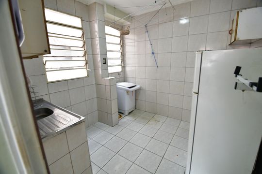 Cozinha de apartamento à venda com 2 quartos, 45m² em Vila Industrial (campinas), Campinas